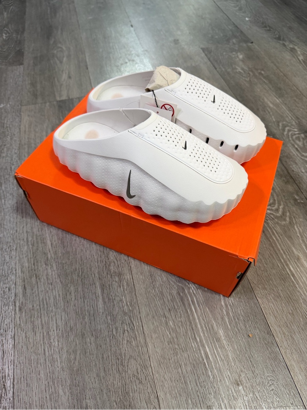 Women’s Mind 001 Summit White Slide Size 11W/10M - Picture 2 of 7